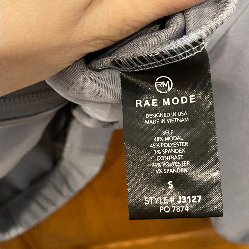 Rae Mode Light Gray Hooded Zip Sweatshirt size small - Picture 3 of 5